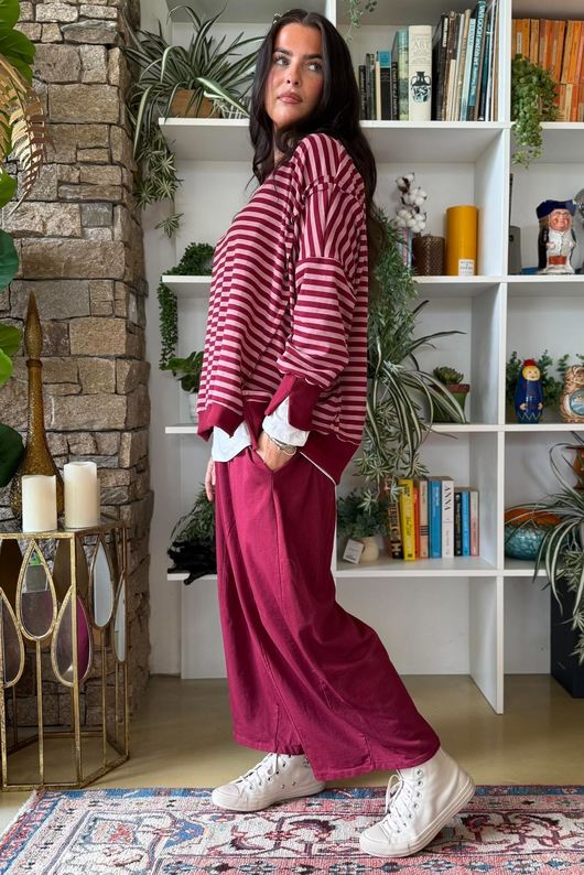 Sunday Morning Chill Sweatshirt Burgundy & Pink